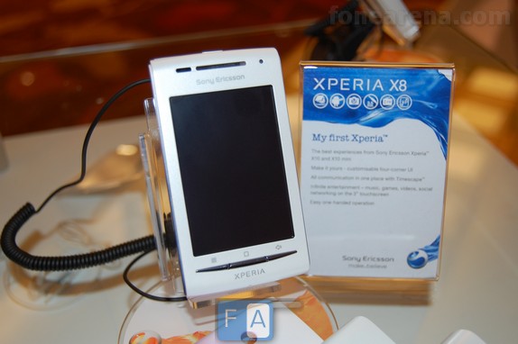 X8 - Sony Ericsson